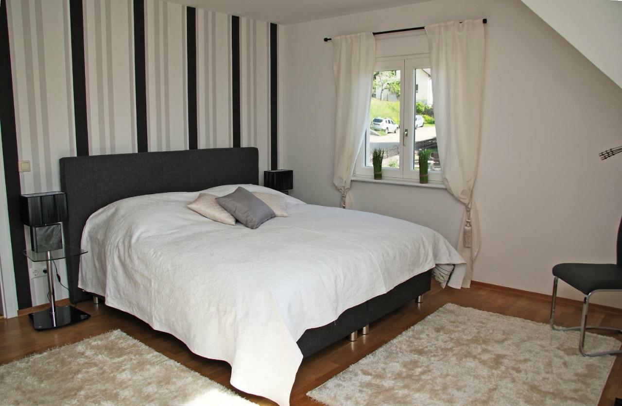 Apartment Sonnenterrasse บาเดน-บาเดน ภายนอก รูปภาพ